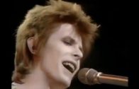 David-Bowie-Starman-1972-official-video